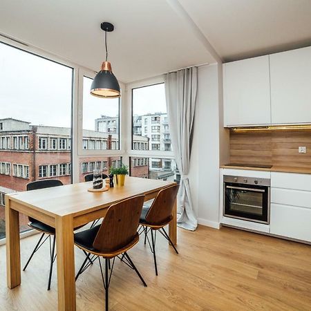 Pobookowane Chmielna Apartments Old Town 格但斯克 外观 照片