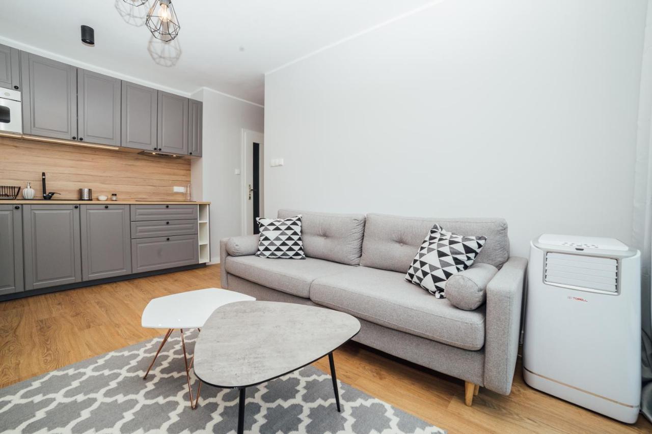 Pobookowane Chmielna Apartments Old Town 格但斯克 外观 照片
