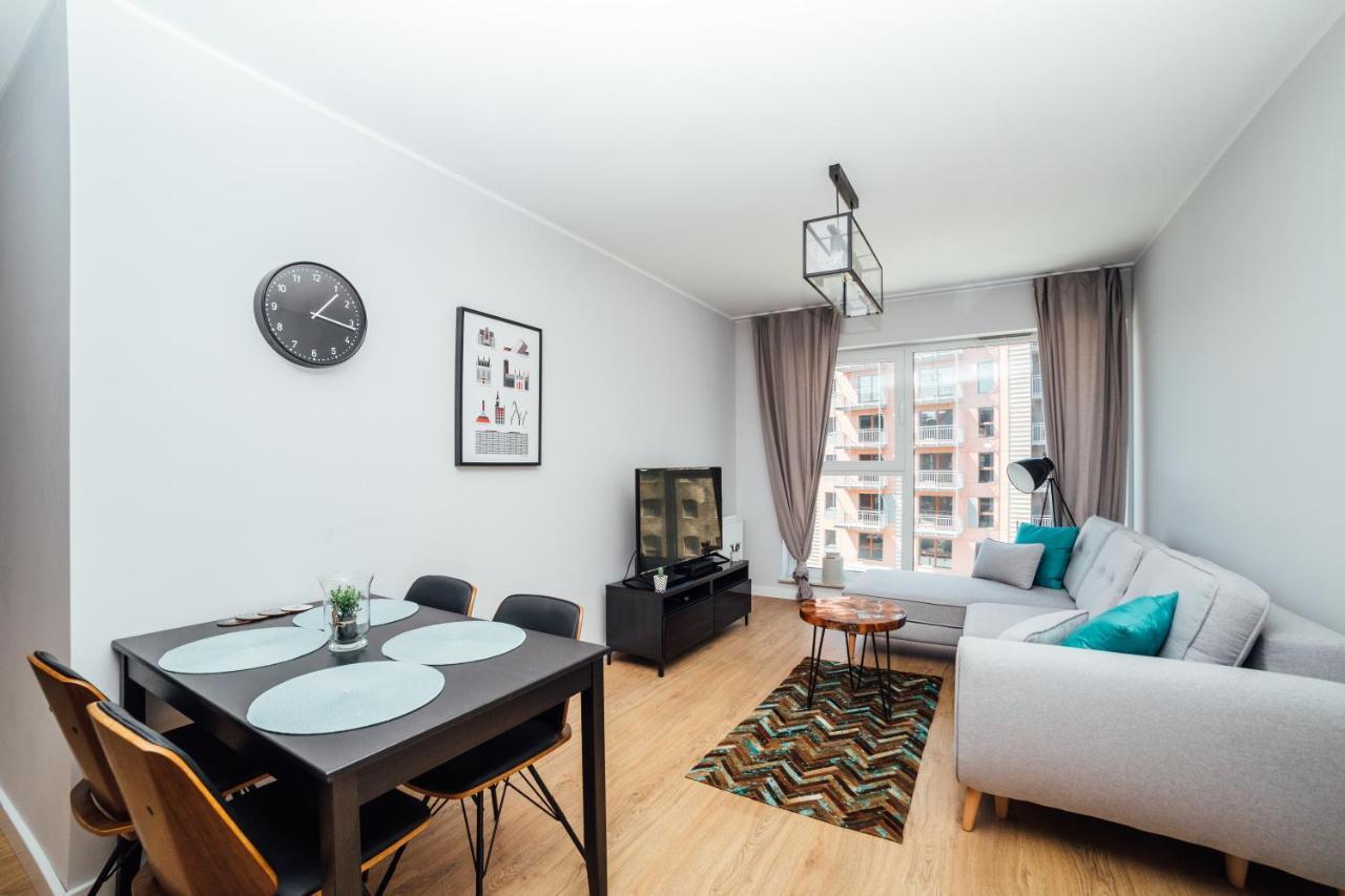 Pobookowane Chmielna Apartments Old Town 格但斯克 外观 照片
