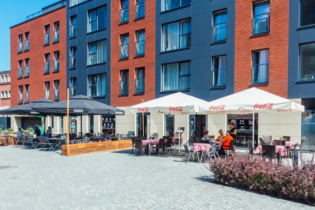 Pobookowane Chmielna Apartments Old Town 格但斯克 外观 照片