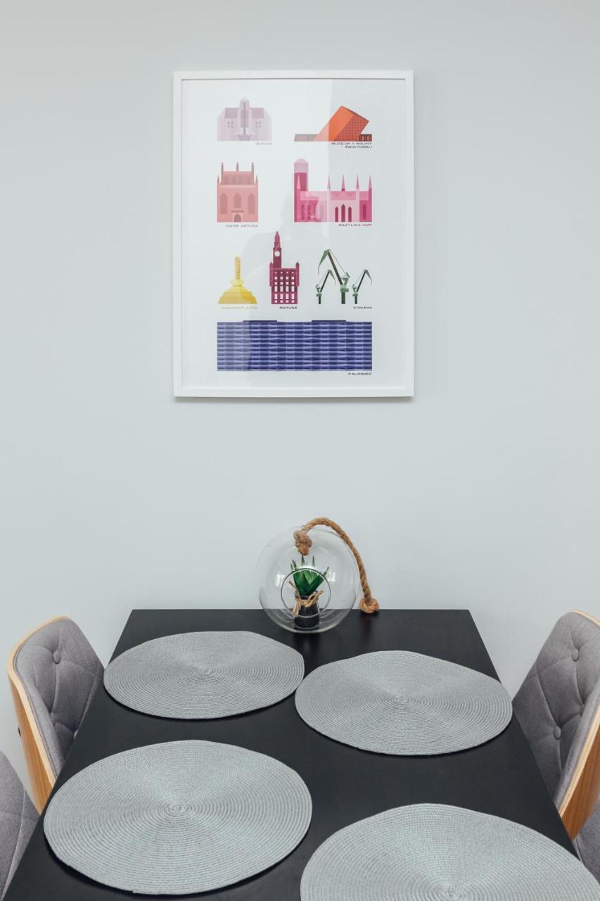 Pobookowane Chmielna Apartments Old Town 格但斯克 外观 照片