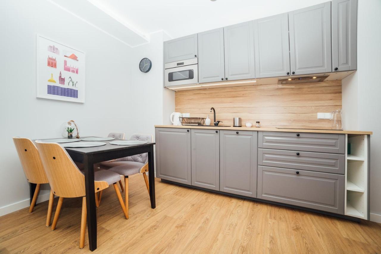 Pobookowane Chmielna Apartments Old Town 格但斯克 外观 照片