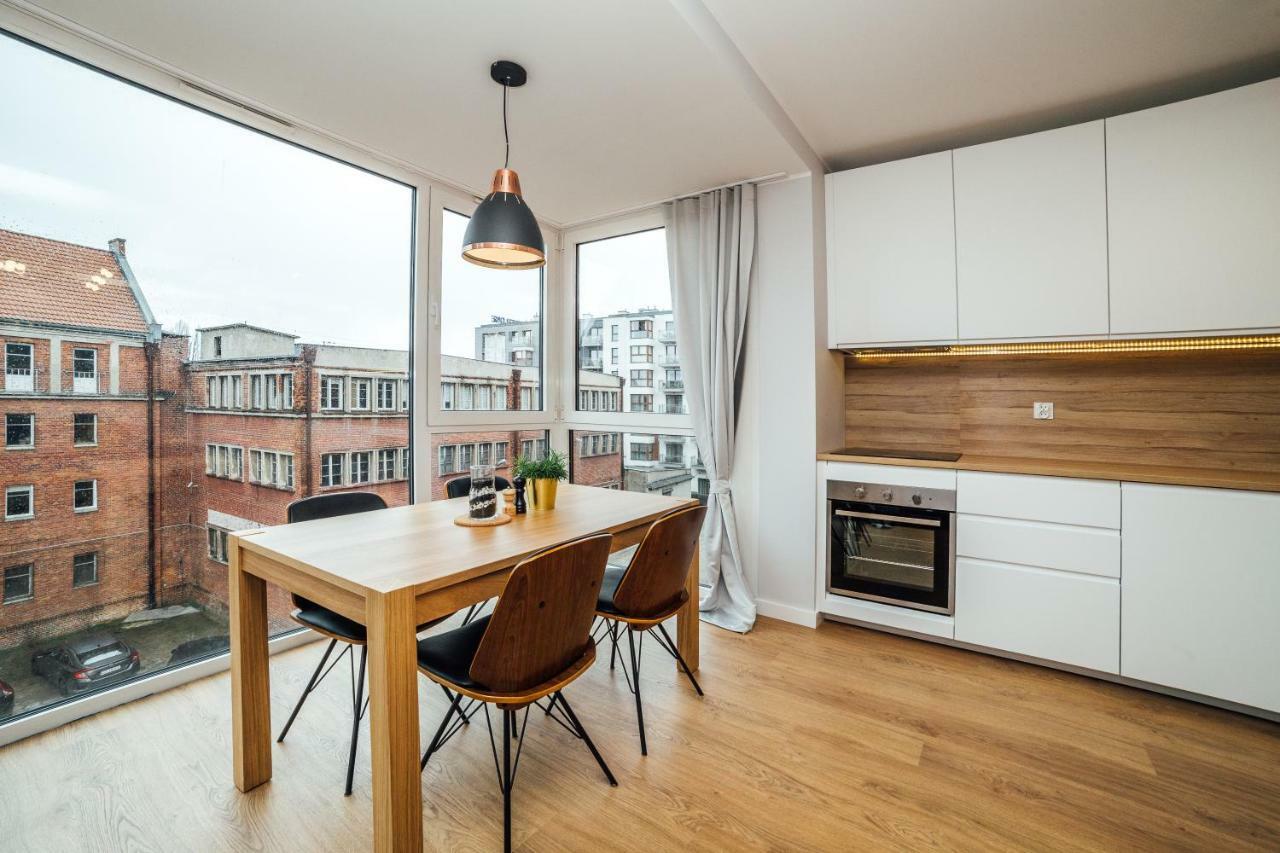 Pobookowane Chmielna Apartments Old Town 格但斯克 外观 照片