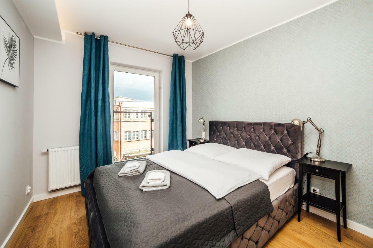 Pobookowane Chmielna Apartments Old Town 格但斯克 外观 照片