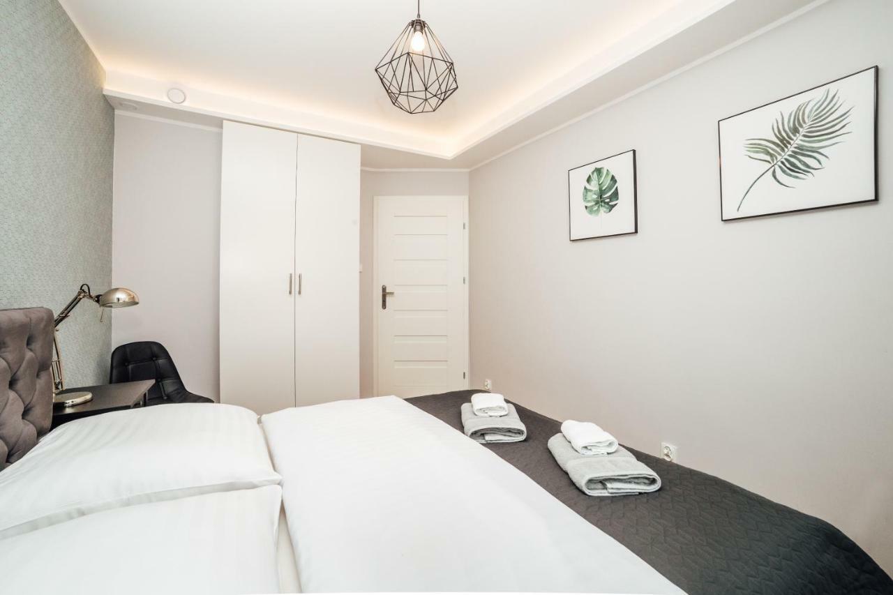Pobookowane Chmielna Apartments Old Town 格但斯克 外观 照片